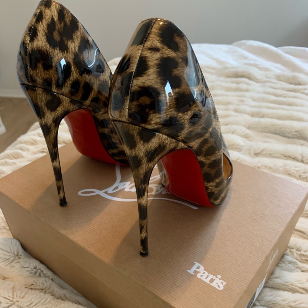 Christian Louboutin So Kate Leopard Print 120